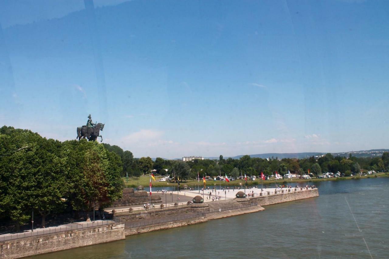 Ferienwohnung Auf Der Moselhoehe - Naehe Koblenz Und Cochem ديبليخ المظهر الخارجي الصورة